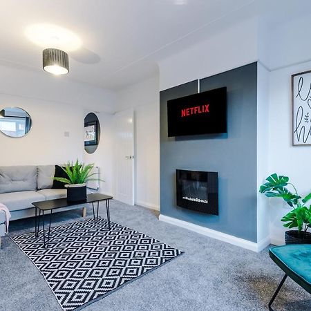 Welcoming 3 Bed Home, 10 Mins From Chester Races And Zoo Saughall Luaran gambar