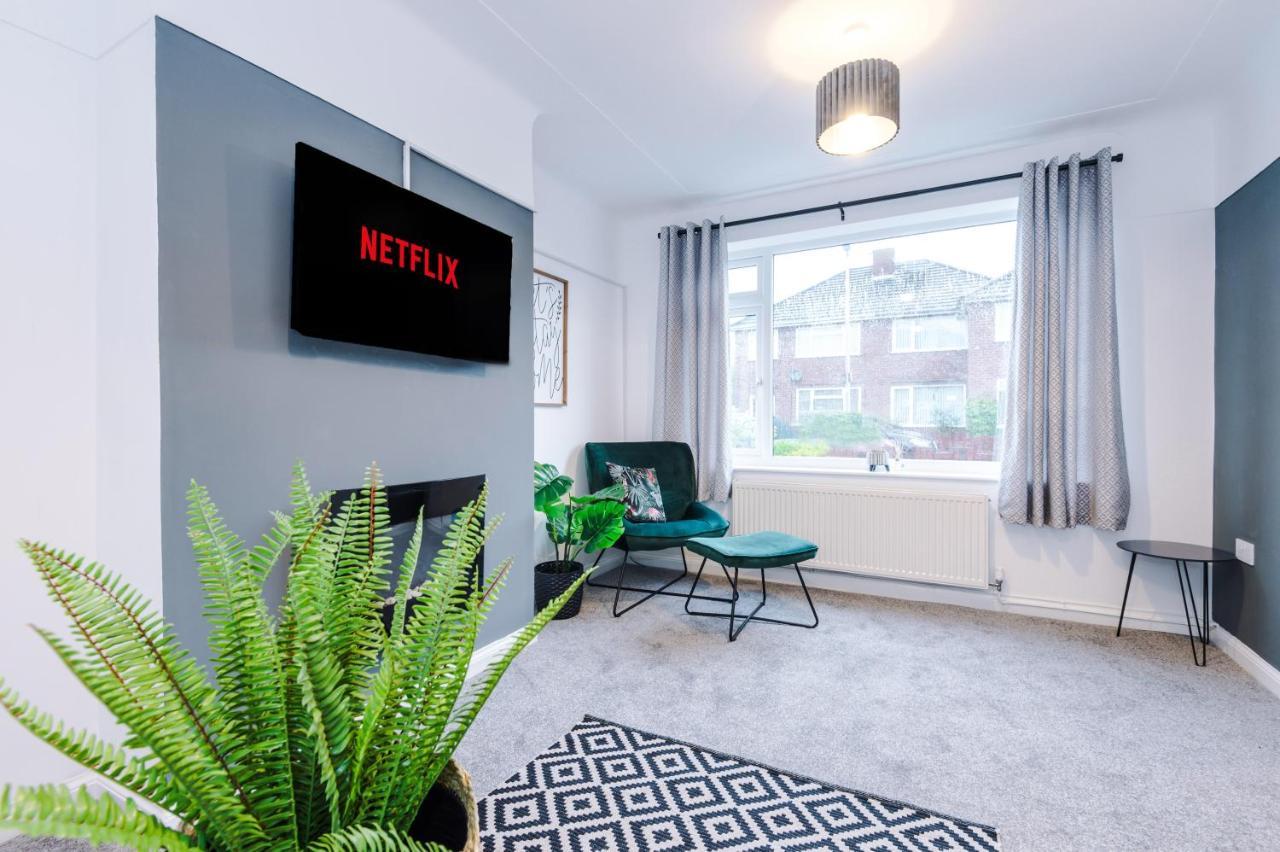 Welcoming 3 Bed Home, 10 Mins From Chester Races And Zoo Saughall Luaran gambar